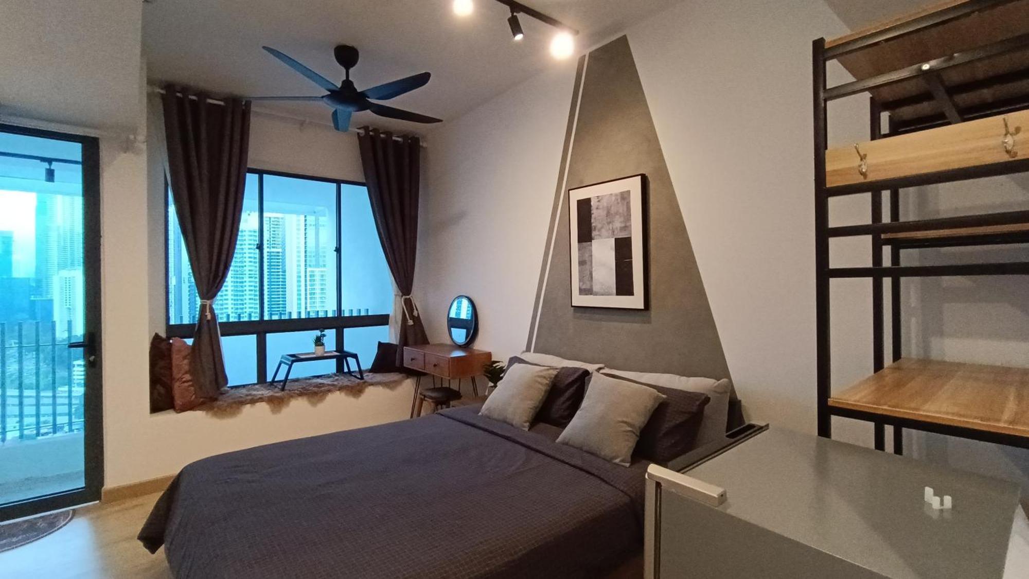 C14B Modern Infinity Pool Klcc Balcony View Apartment Kuala Lumpur Exterior photo